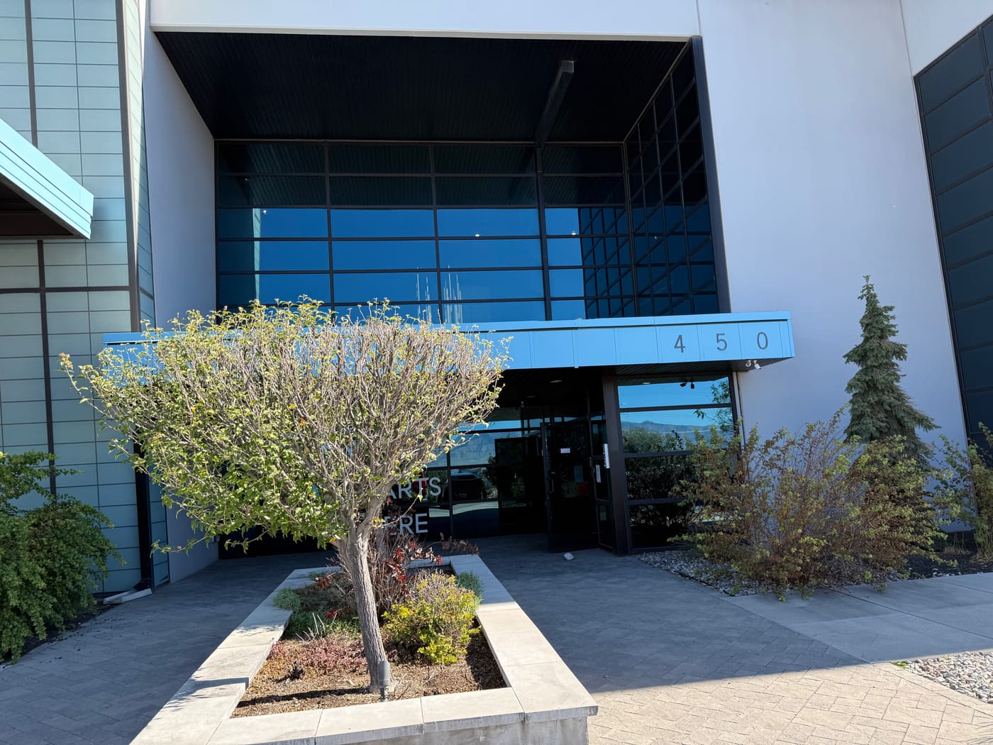 Travede office, 450 building front entrance, Orem, Utah